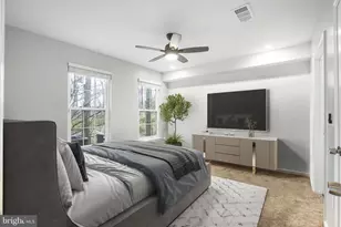 12804 Fair Briar Ln, Fairfax, VA 22033 - Photo 9