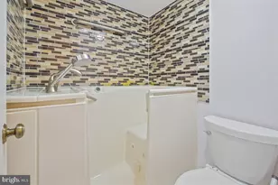 5902 Mt Eagle Dr, Alexandria, VA 22303 - Photo 27