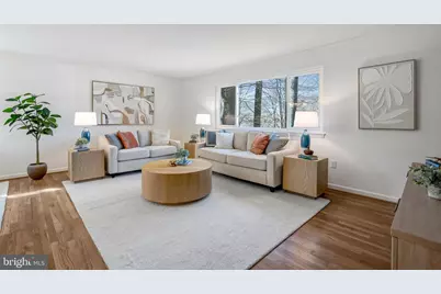 9891 Becket Court, Fairfax, VA 22032 - Photo 3