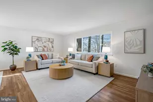 9891 Becket Ct, Fairfax, VA 22032 - Photo 3