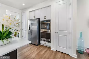 8103 Zoe Pl, Alexandria, VA 22306 - Photo 9