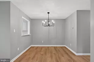 10146 Oakton Terrace Rd, Oakton, VA 22124 - Photo 11
