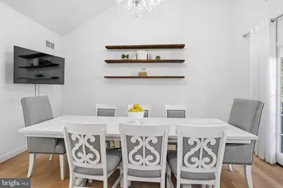 10500 Coving Cross Lane, Vienna, VA 22182 - Photo 17