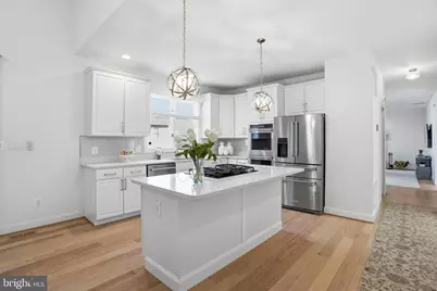 10500 Coving Cross Lane, Vienna, VA 22182 - Photo 11