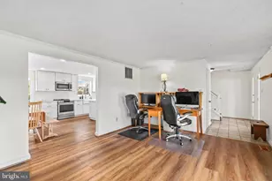 5483 Braddock Ridge Dr, Centreville, VA 20120 - Photo 13