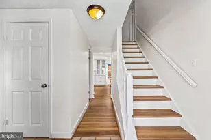 5483 Braddock Ridge Dr, Centreville, VA 20120 - Photo 9