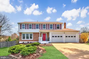 5483 Braddock Ridge Dr, Centreville, VA 20120 - Photo 3