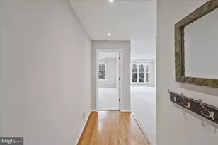 12101 Greenway Ct, Fairfax, VA 22033 - Photo 17