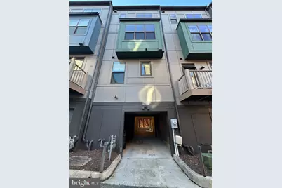 2992 District Avenue, Fairfax, VA 22031 - Photo 3