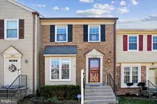 14525 Four Chimney Dr, Centreville, VA 20120 - Photo 1