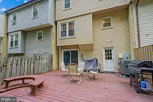 7930 Bubbling Brook Cir, Springfield, VA 22153 - Photo 33