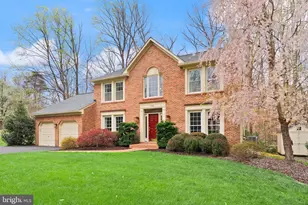 4928 Novak Ln, Fairfax, VA 22030 - Photo 5