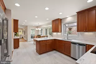 4928 Novak Ln, Fairfax, VA 22030 - Photo 13