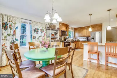 1048 Dalebrook Drive, Alexandria, VA 22308 - Photo 5