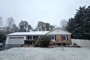 5425 Governor Yeardley Dr, Fairfax, VA 22032 - Photo 1