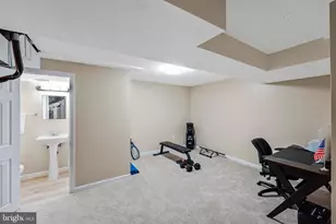 5425 Governor Yeardley Dr, Fairfax, VA 22032 - Photo 31