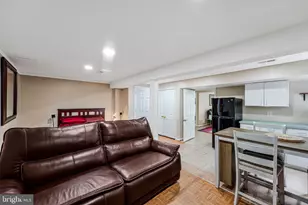 5425 Governor Yeardley Dr, Fairfax, VA 22032 - Photo 27