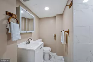 5425 Governor Yeardley Dr, Fairfax, VA 22032 - Photo 29