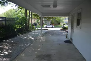 8705 Yardley Dr, Alexandria, VA 22308 - Photo 5