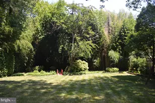 8705 Yardley Dr, Alexandria, VA 22308 - Photo 13