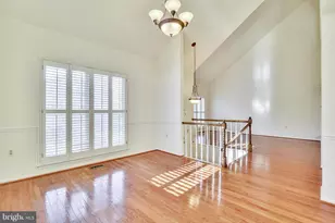 3023 Oakton Meadows Ct, Oakton, VA 22124 - Photo 5