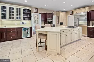 9498 Lynnhall Pl, Alexandria, VA 22309 - Photo 13