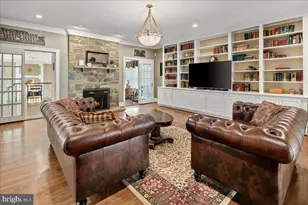 9498 Lynnhall Pl, Alexandria, VA 22309 - Photo 9