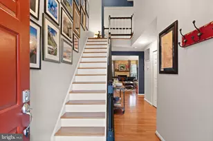 6133 Stonepath Cir, Centreville, VA 20120 - Photo 5