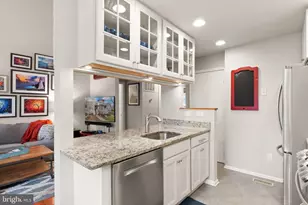 6133 Stonepath Cir, Centreville, VA 20120 - Photo 15