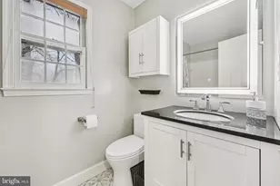 11713 Ayreshire Rd, Oakton, VA 22124 - Photo 35