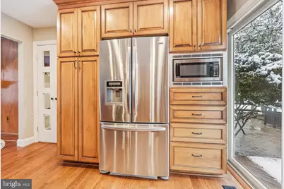 11713 Ayreshire Road, Oakton, VA 22124 - Photo 9