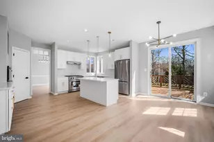 2373 Whitestone Hill Ct, Falls Church, VA 22043 - Photo 13