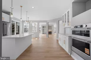 2373 Whitestone Hill Ct, Falls Church, VA 22043 - Photo 9