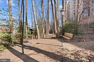 8340 Greensboro Dr, McLean, VA 22102 - Photo 33