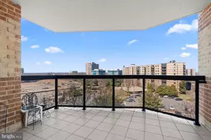 8340 Greensboro Dr, McLean, VA 22102 - Photo 17