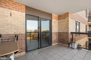 8340 Greensboro Dr, McLean, VA 22102 - Photo 19