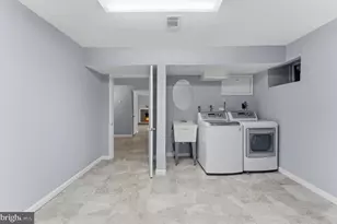 3911 Shelley Ln, Annandale, VA 22003 - Photo 33