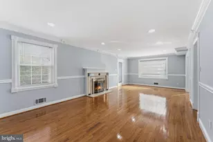 3911 Shelley Ln, Annandale, VA 22003 - Photo 5