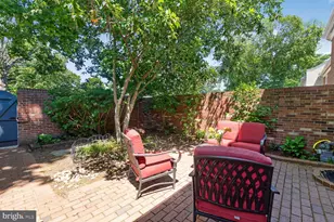 8312 Wickham Rd, Springfield, VA 22152 - Photo 17
