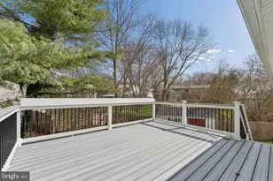 8910 Spur Rd, Springfield, VA 22153 - Photo 25