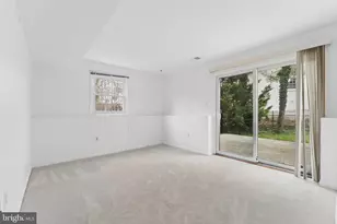 8910 Spur Rd, Springfield, VA 22153 - Photo 31