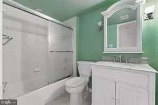 8910 Spur Rd, Springfield, VA 22153 - Photo 33