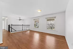 8910 Spur Rd, Springfield, VA 22153 - Photo 7