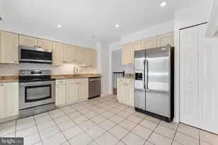 8910 Spur Rd, Springfield, VA 22153 - Photo 13