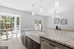 7379 Hallcrest Dr, McLean, VA 22102 - Photo 7