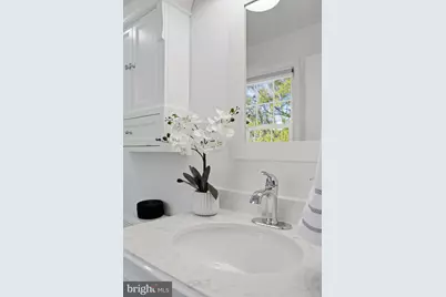 7379 Hallcrest Drive, McLean, VA 22102 - Photo 31