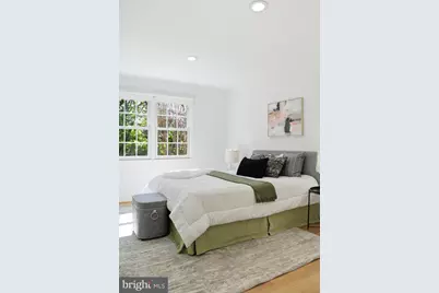 7379 Hallcrest Drive, McLean, VA 22102 - Photo 25