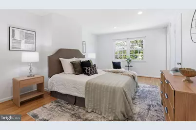 7379 Hallcrest Drive, McLean, VA 22102 - Photo 19