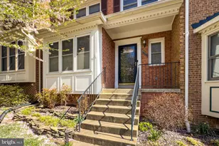 7923 Valleyfield Dr, Springfield, VA 22153 - Photo 3