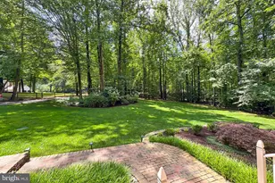 11166 Deuaughn Ct, Fairfax Station, VA 22039 - Photo 5